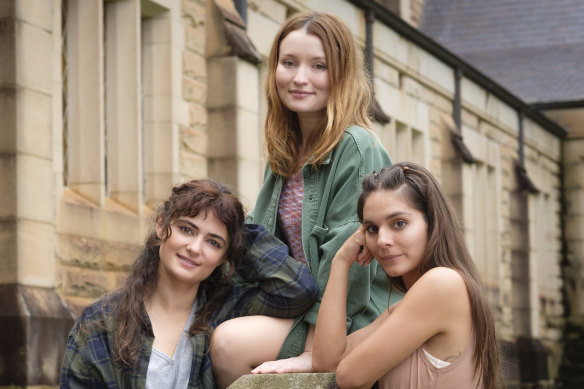 Megan Smart, Emily Browning and Caitlin Stasey star in Kacie Anning’s eight-part comedy Class of ’07.