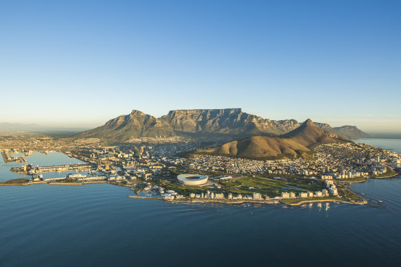 Table Mountain in full view.