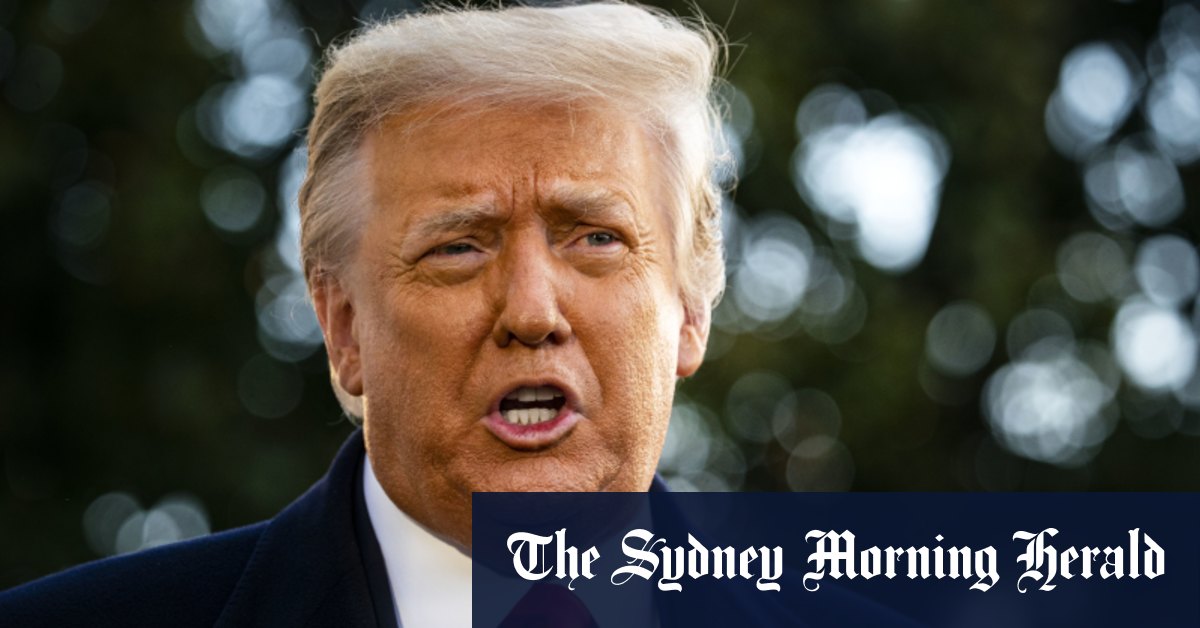 Trump îi pierde pe avocații principali cu o săptămână înainte de proces