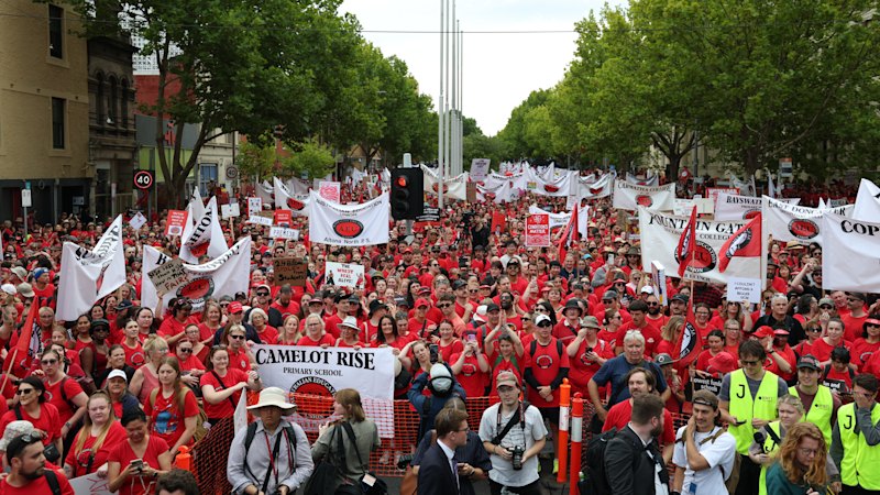 Teachers union prepares for further industrial action in term 2