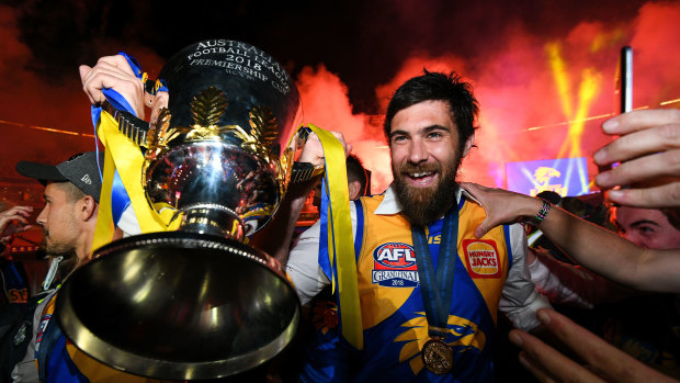 Josh Kennedy with the 2018 premiership cup.