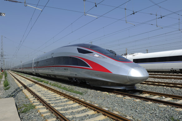 China leads the world in developing an extensive high-speed train network, with more than 30,000 kilometres.