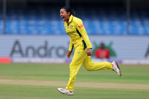 Alana King took seven South African wickets.