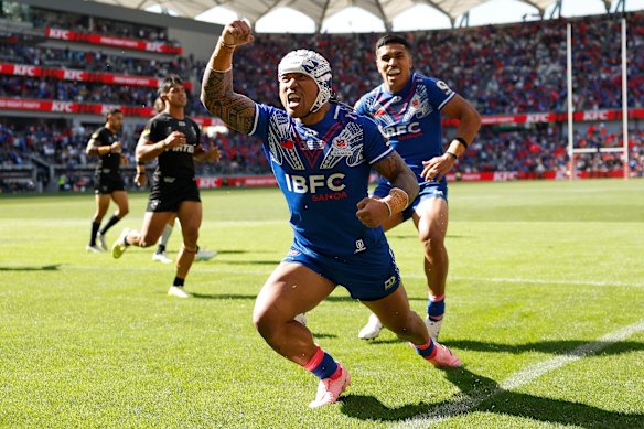 Brian To’o celebrates his try against the Kiwis.