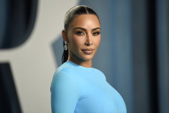 Kim Kardashian will retrain from promoting cryptocurrencies for three years.