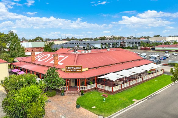 The Longyard Hotel in Tamworth has sold, along with three others.