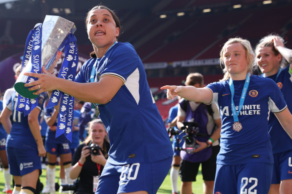 An injured Sam Kerr celebrated the Women’s Super League title with her Chelsea teammates.