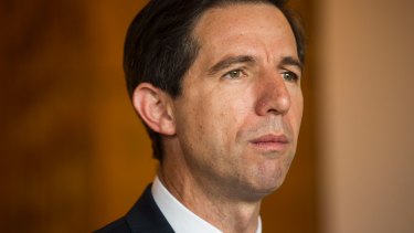 Federal Education Minister Simon Birmingham is hoping the rest of the nation will follow South Australia. 
