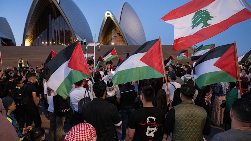 ‘Disaster written all over it’: Police urge court to block Opera House protest