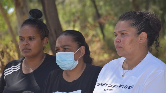 Gordon’s cousin, Lisa Duncan, mother, Narelle Copeland, and auntie, Lesley Fernando, at the Gwydir River this morning.