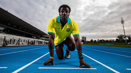 The former Kiwi will race for Australia at the Commonwealth Games.