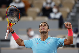 French Open 2020 Early Bird Thiem Nadal Halep Surge Into French Open Fourth Round