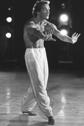 Graeme Murphy as Jean Cocteau in the Sydney Dance Company's 1987 production of Poppy.