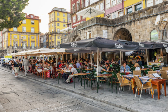 Streetside cafes in Porto.