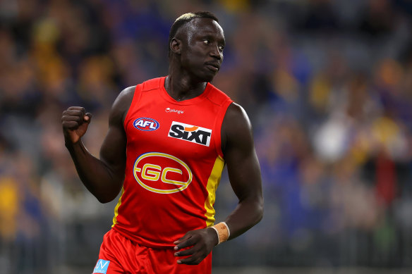 Mabior Chol has requested a trade to Hawthorn.