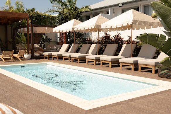 Piscina na cobertura do Drifter, Byron Bay.