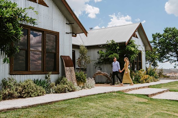 Zin Food + Wine atenua a formalidade de sua oferta anterior.