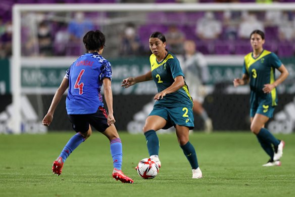 Sam Kerr on the attack during an international friendly against Japan in 2021.