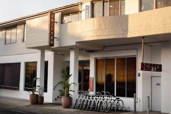 Bicicletas estão disponíveis para alugar aos hóspedes.