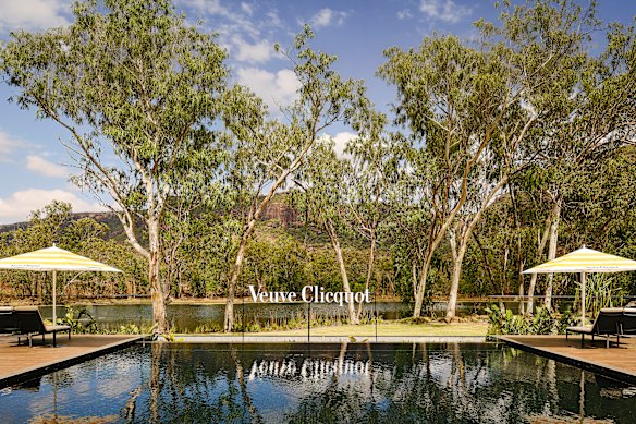 There’s a poolside canape menu calling my name.