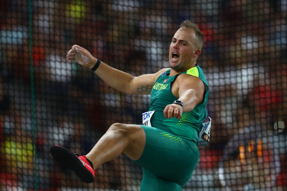 Matt Denny threw a national record in the discus final at the world championships in Budapest, but fell short of a place on the podium.