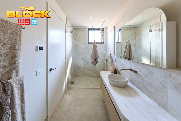 EMBARGO SEPT 13: COURTNEY AND SEV ROOM REVEAL GUEST SUITE