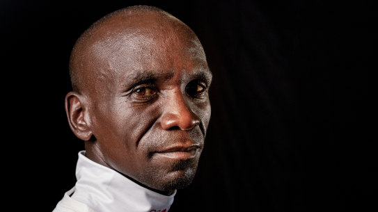 LONDON, ENGLAND - OCTOBER 02: (FREE FOR EDITORIAL USE ON BEHALF OF LONDON MARATHON.) Eliud Kipchoge of Kenya poses for a portrait ahead of the 2020 Virgin Money London Marathon on October 02, 2020 in London, England. The 40th Race will take place on a closed-loop circuit around St James’s Park in central London. (Photo by Bob Martin for London Marathon Events - Pool/Getty Images) .