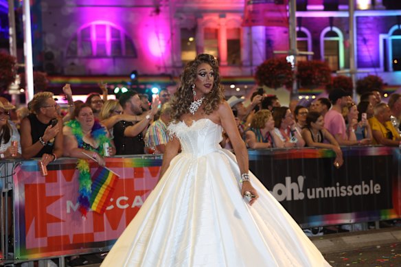 Um manifestante no desfile do ano passado.