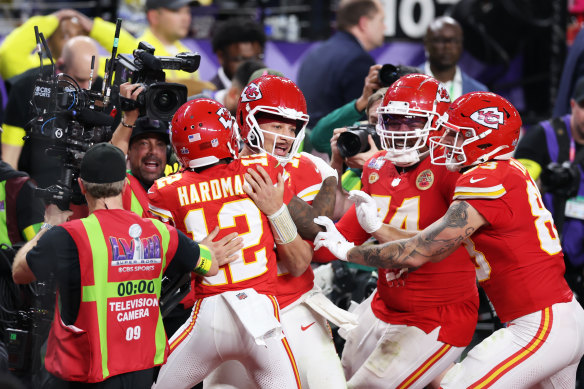 The Chiefs’ Mecole Hardman jnr and Patrick Mahomes celebrate.