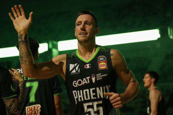 Basketballer Mitch Creek has had assault charges withdrawn.