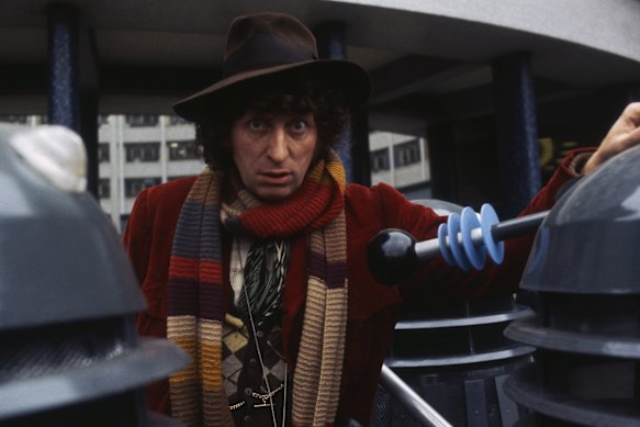 Tom Baker como Dr.