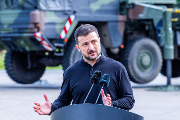 President Volodymyr Zelensky visiting the training of Ukrainian soldiers at a military training ground in Mecklenburg, Germany.