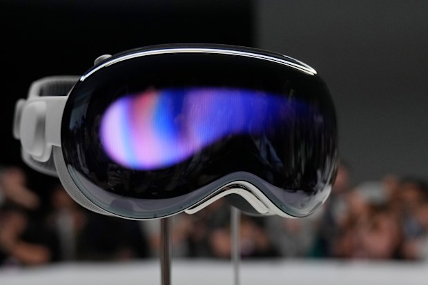 Apple plots expansion into AI Robots, home security and smart displays