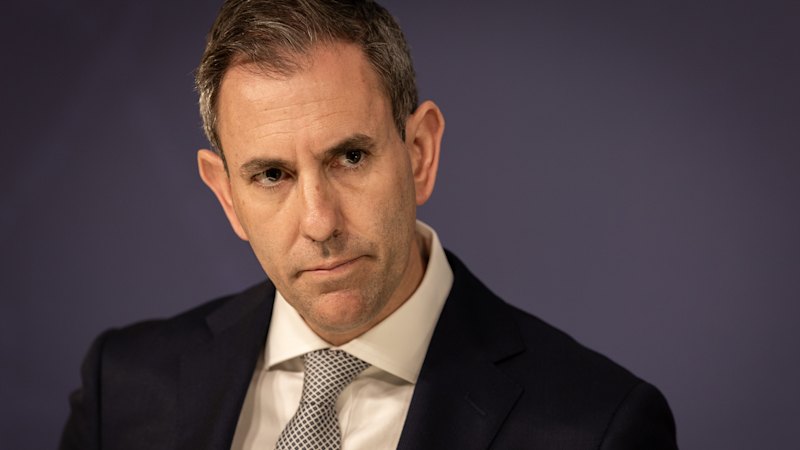 Australia news LIVE: Chalmers says inflation still lower than expected after rise, but another rate hike on horizon; Crew members, passengers intervene after midair pilot stabbing