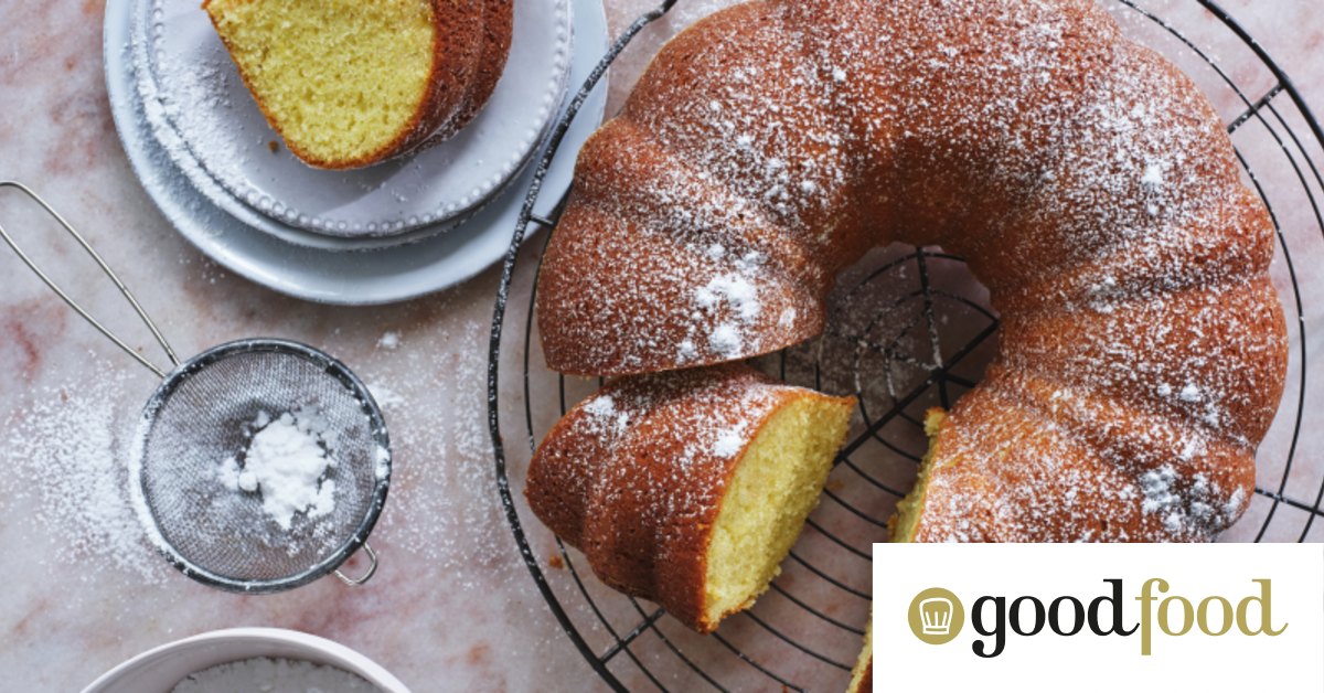 Lemon ciambella (Italian ring cake) recipe