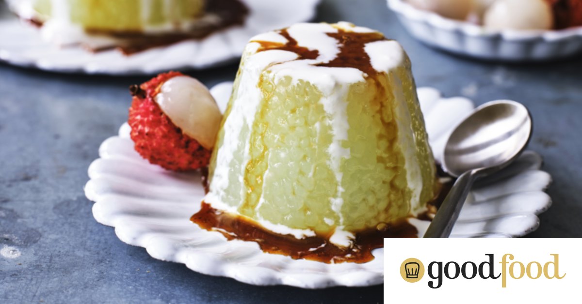 Sago pudding recipe with gula melaka (Malaysian palm sugar) syrup and coconut milk