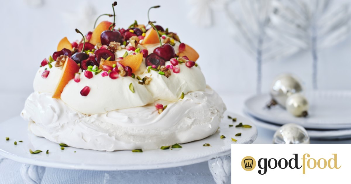 Easy Christmas pavlova recipe