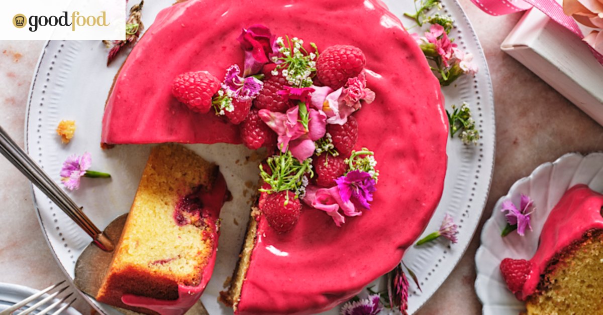 Almond and raspberry ripple cake
