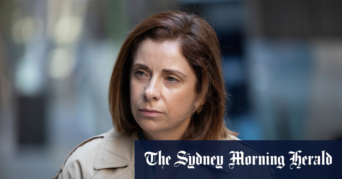 Communications Minister to grill Telstra, Optus and TPG over Triple Zero failures