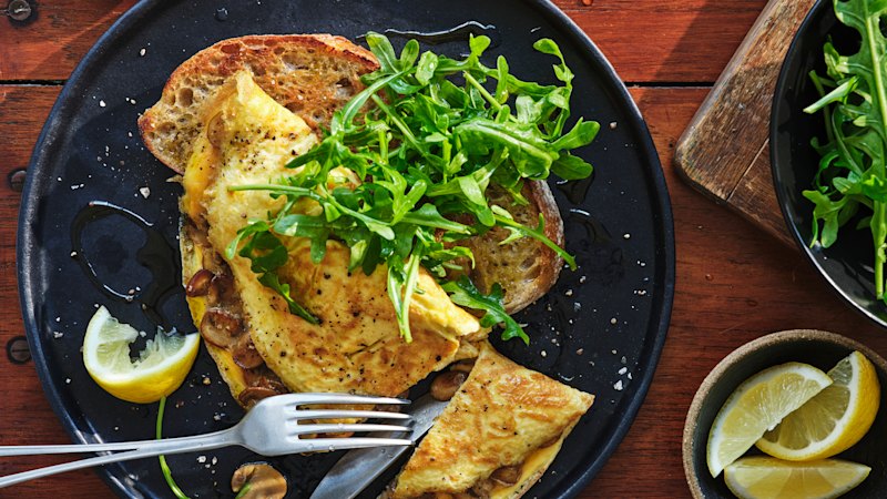 Adam Liaw shares recipe for mushroom omelette with rocket and sourdough