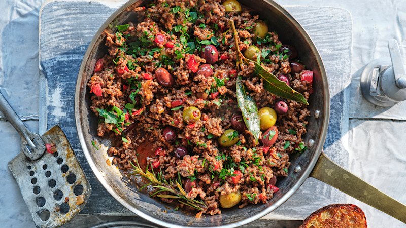 Adam Liaw adapts chicken cacciatore with beef mince