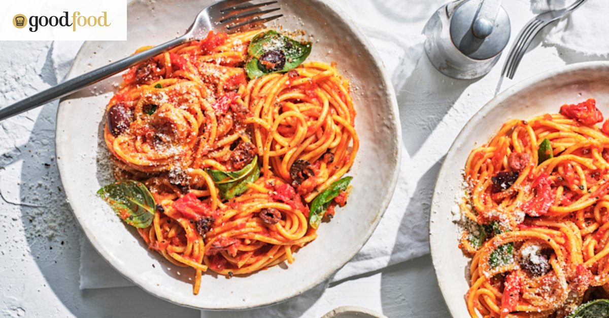 Adam Liaws Spaghetti mit sonnengetrockneten Tomaten und Oliven