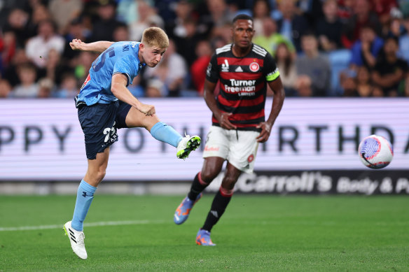 Jaiden Kucharski shoots at goal during the A-League round five match between Sydney FC and Western Sydney Wanderers.