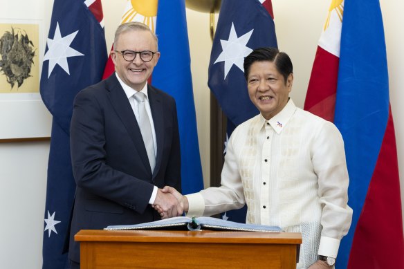 Prime Minister Anthony Albanese and Philippine President Ferdinand Marcos Jnr.