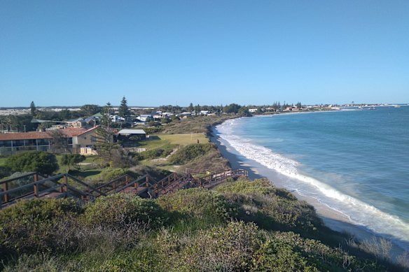 Photos from Hinchcliffe Hill lay bare the erosion emergency in Lancelin.