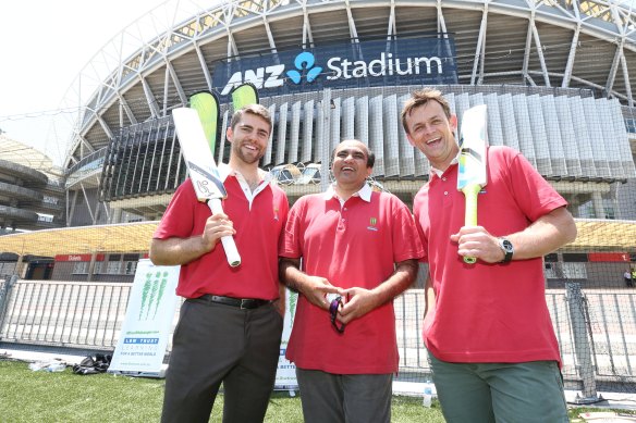 Darshak Mehta with former NSW batsman Ryan Carters and Test great Adam Gilchrist.