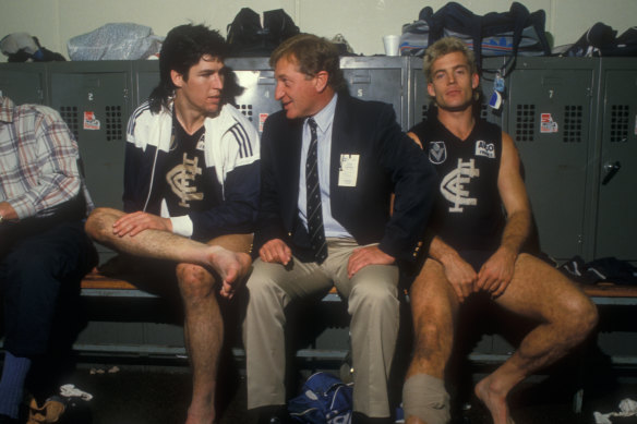 Former Carlton president John Elliott with Stephen Kernahan and Paul Meldrum in 1988.