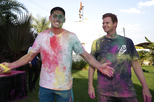 Marnus Labuschagne and Steve Smith participate in a traditional Holi celebration in Ahmedabad this year.
