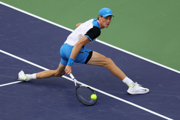 Jannik Sinner playing against Carlos Alcaraz in last year’s BNP Paribas Open semi-final.