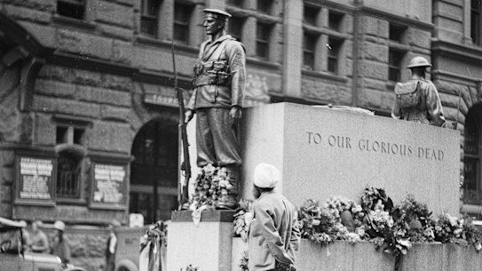Man looking at recently completed Cenotaph, Martin Place, ca. 1929
